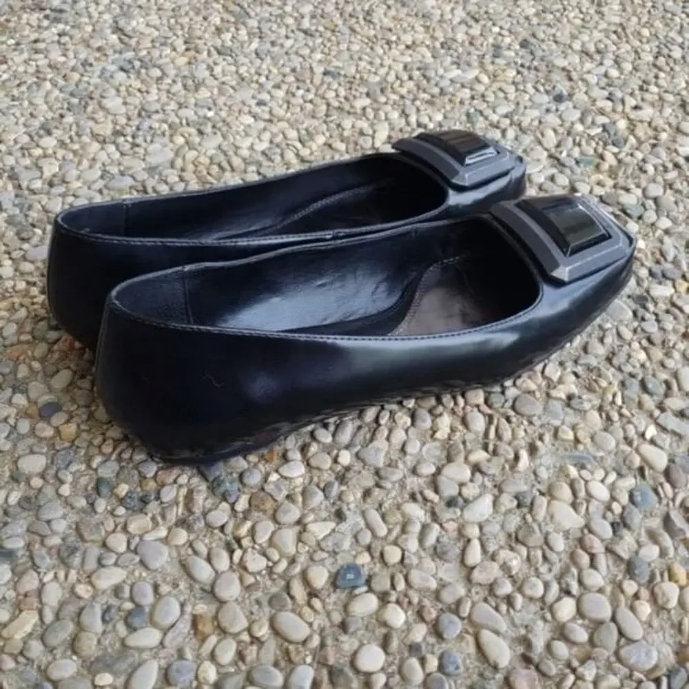 Simply Vera Vera Wang Black Flats Size 6.5